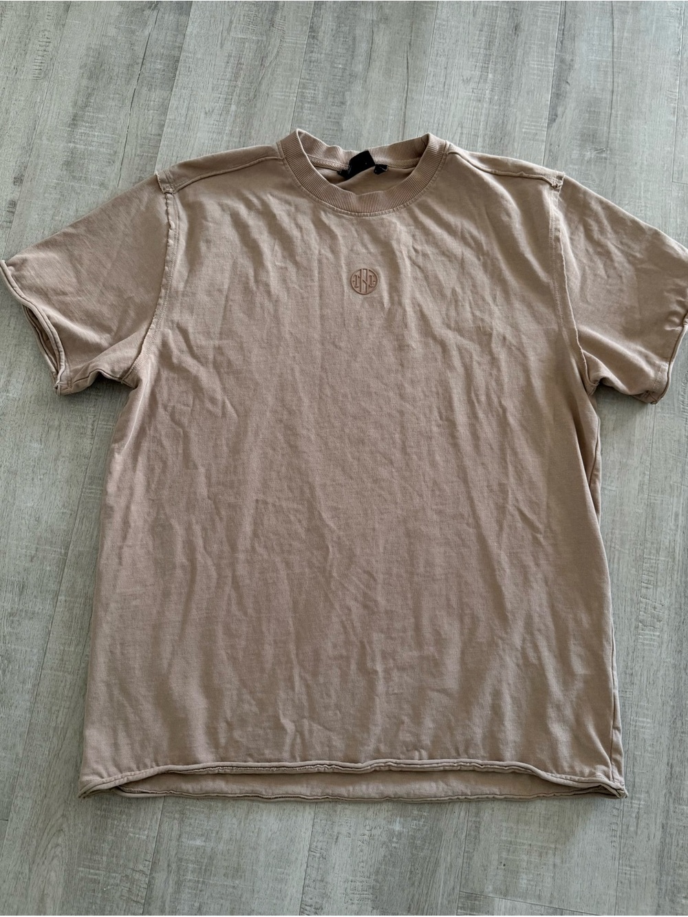 Ninth Hall Mocha Raw Hem Short Sleeve Tee, Men’s large